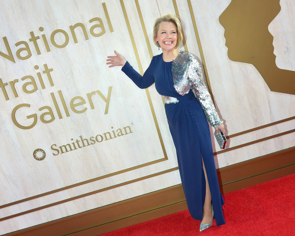 Trump demite diretora da National Portrait Gallery em meio a críticas à Smithsonian