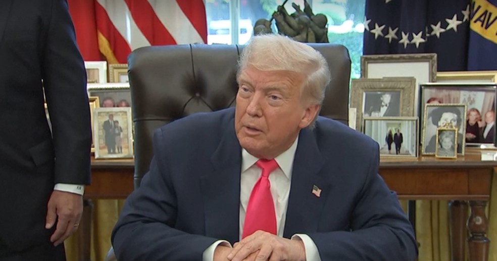 Trump critica Brasil como 'péssimo parceiro comercial' e distorce tarifas novamente