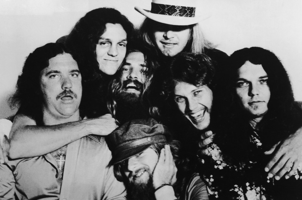 Lynyrd Skynyrd lidera paradas com 'Free Bird' após destaque em NCIS: Origins