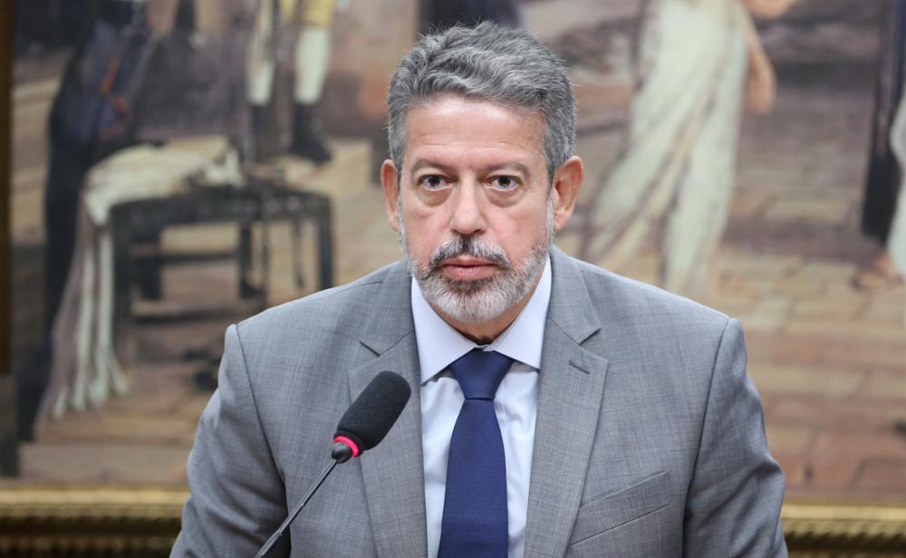 Lira mantém alíquota de 10% no imposto e divulga lista de títulos isentos