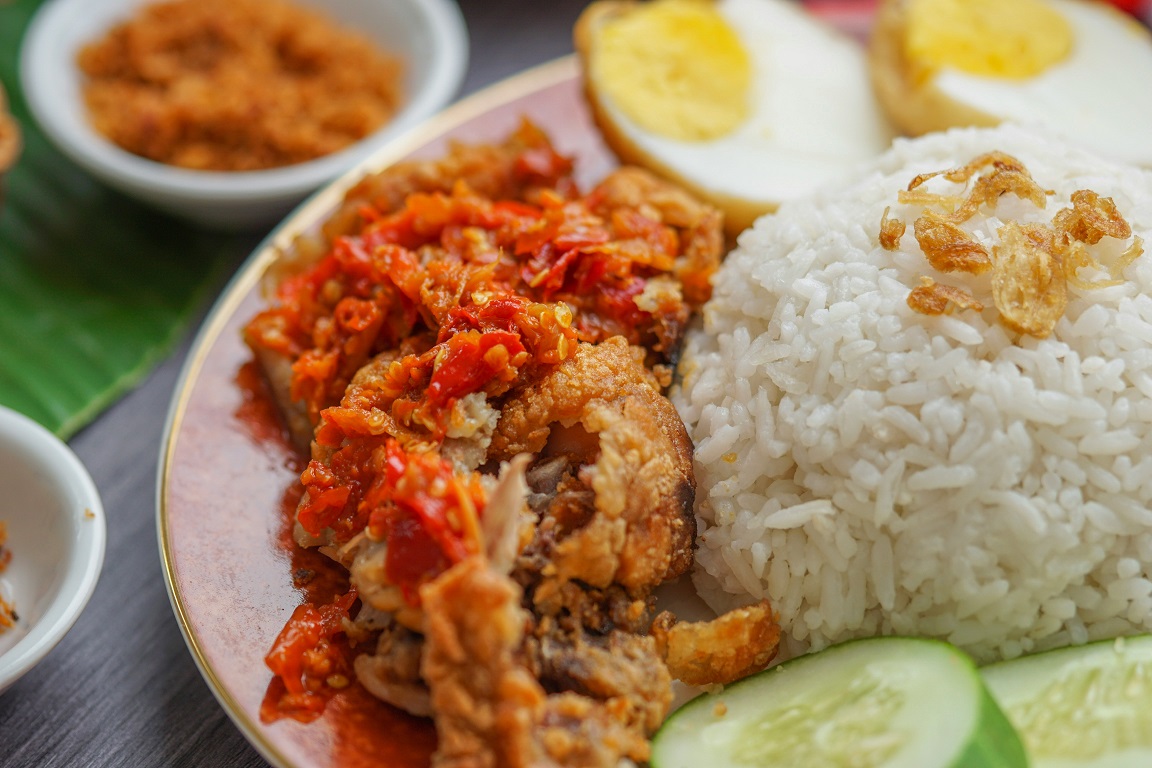 Inflação de abril teve alta de 0,43%, puxada por alimentação e bebidas, saúde e cuidados pessoais. (Foto: Ke Vin/Unsplash)