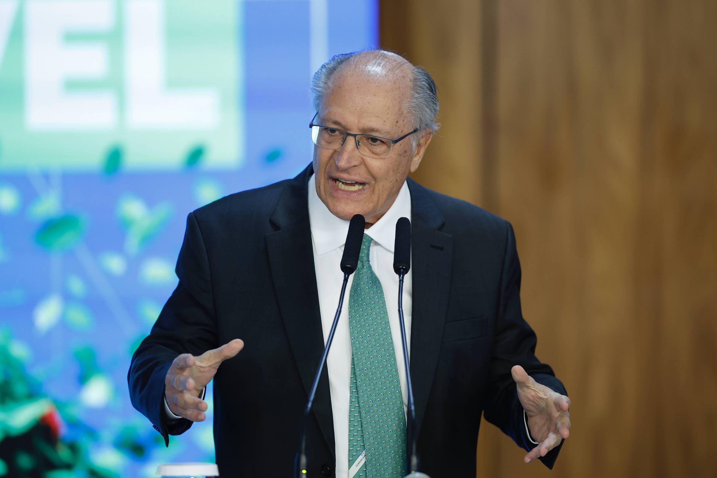 Big techs apoiam 'Pix para todos' em reunião com Alckmin