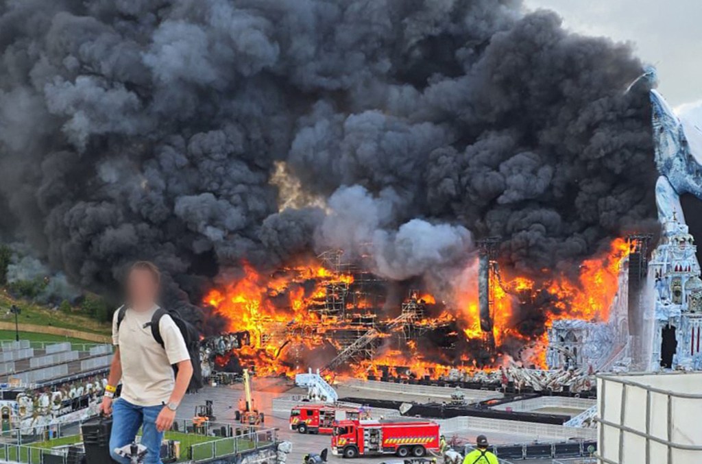 Tomorrowland 2025 será realizado conforme o previsto após incêndio no palco principal