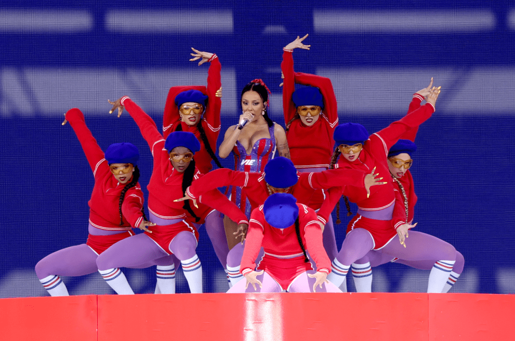 Doja Cat, Tems, J Balvin e Coldplay se apresentam no intervalo da final do Mundial de Clubes