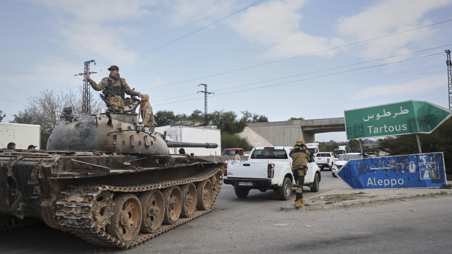 Alawites enfrentam onda de violência e medo após queda do governo Assad na Síria