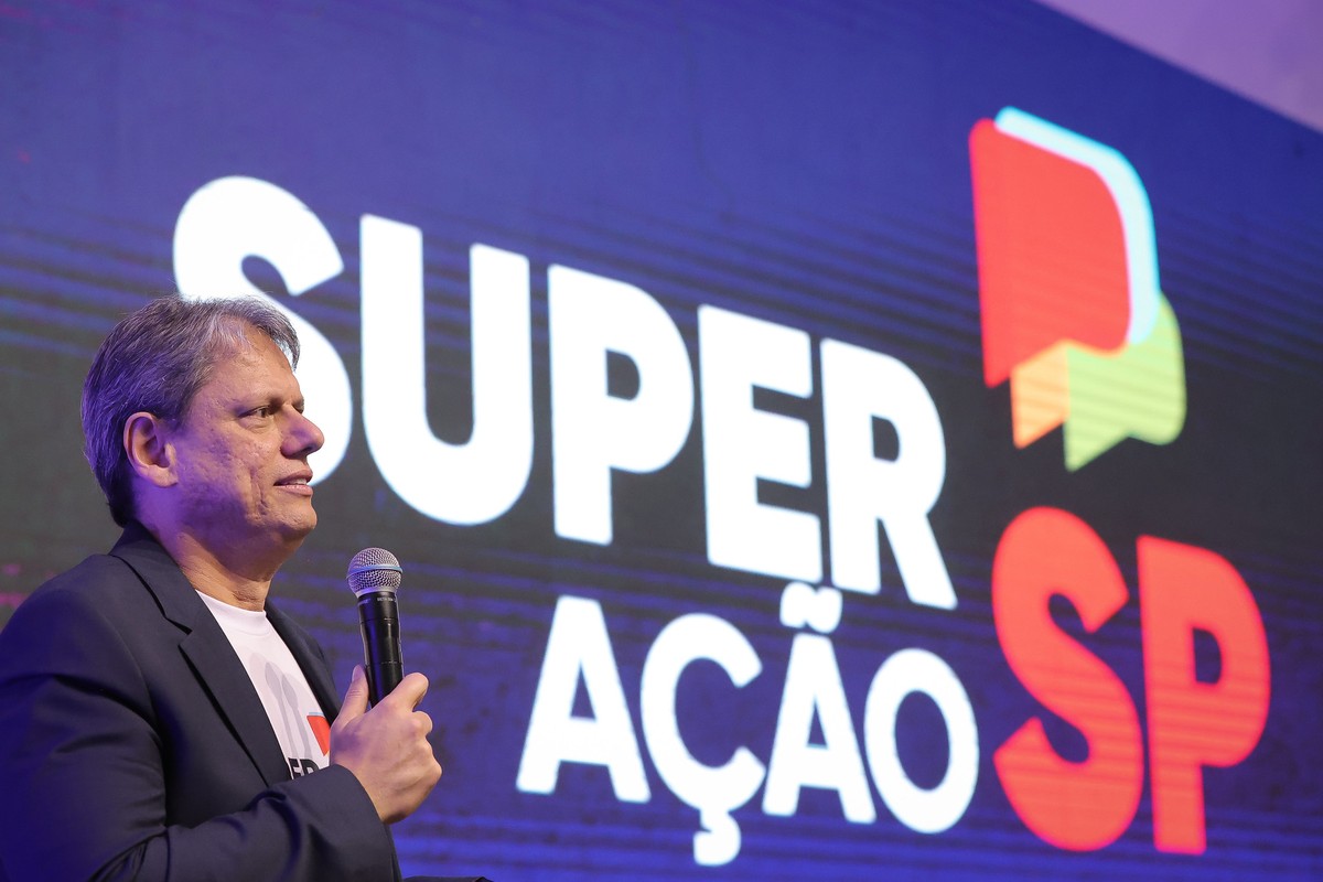 Deputados de SP aprovam programa social de Tarcísio e competem com Bolsa Família