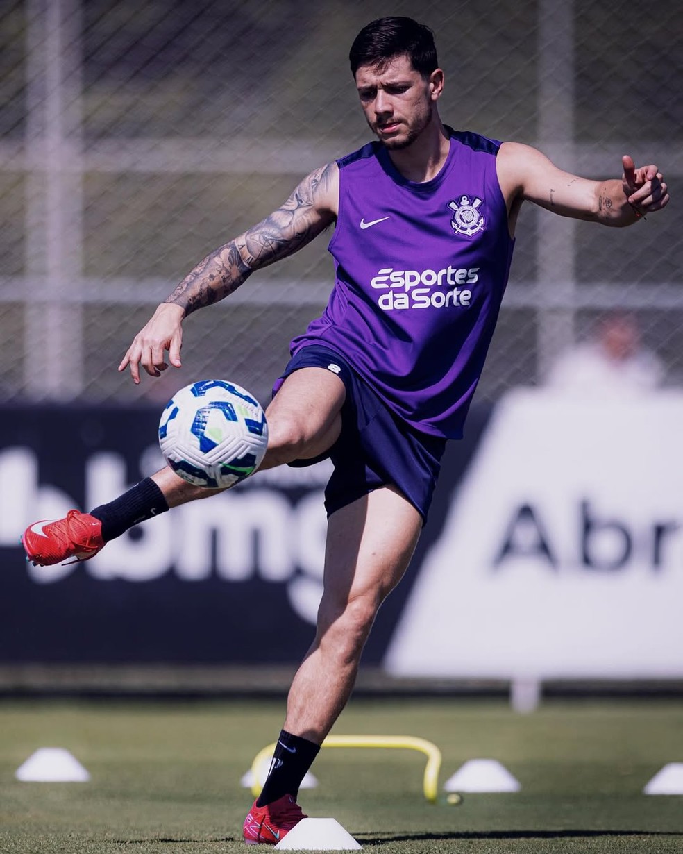 Rodrigo Garro, do Corinthians, no CT Joaquim Grava (Foto: Reprodução/Instagram)