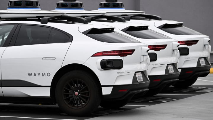 Waymo inicia testes em Filadélfia com motoristas de segurança ao volante