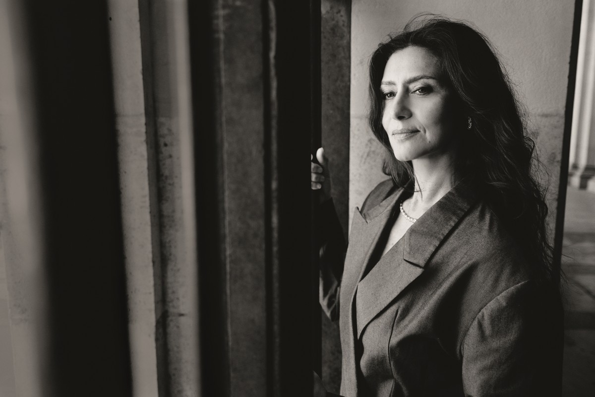 Maria Fernanda Cândido compartilha experiências de casamentos e desafios da vida a dois