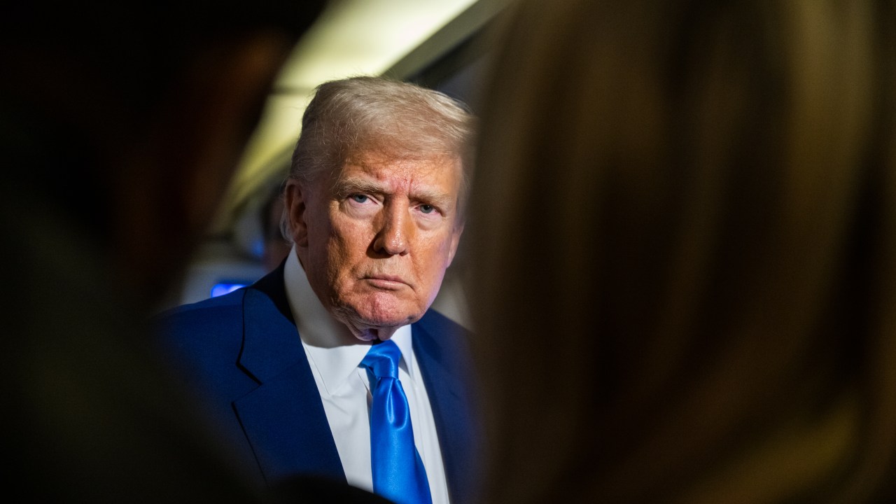 Teoria sexual de Trump se volta contra ele no caso Epstein