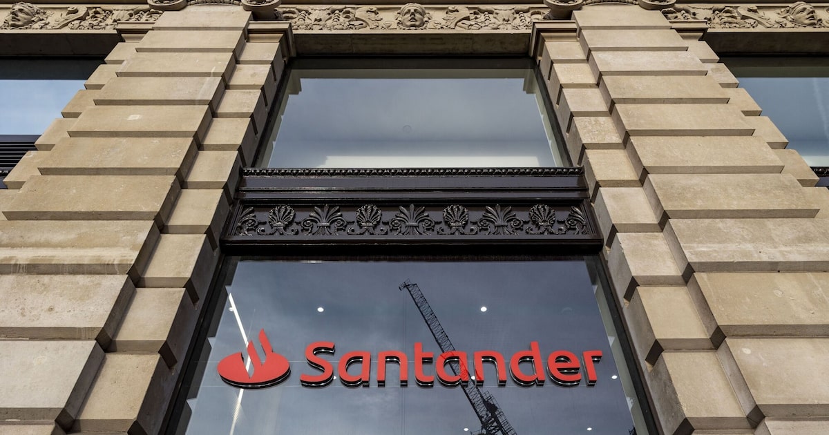 Santander busca novo diretor de contabilidade após acusações contra executivo escolhido