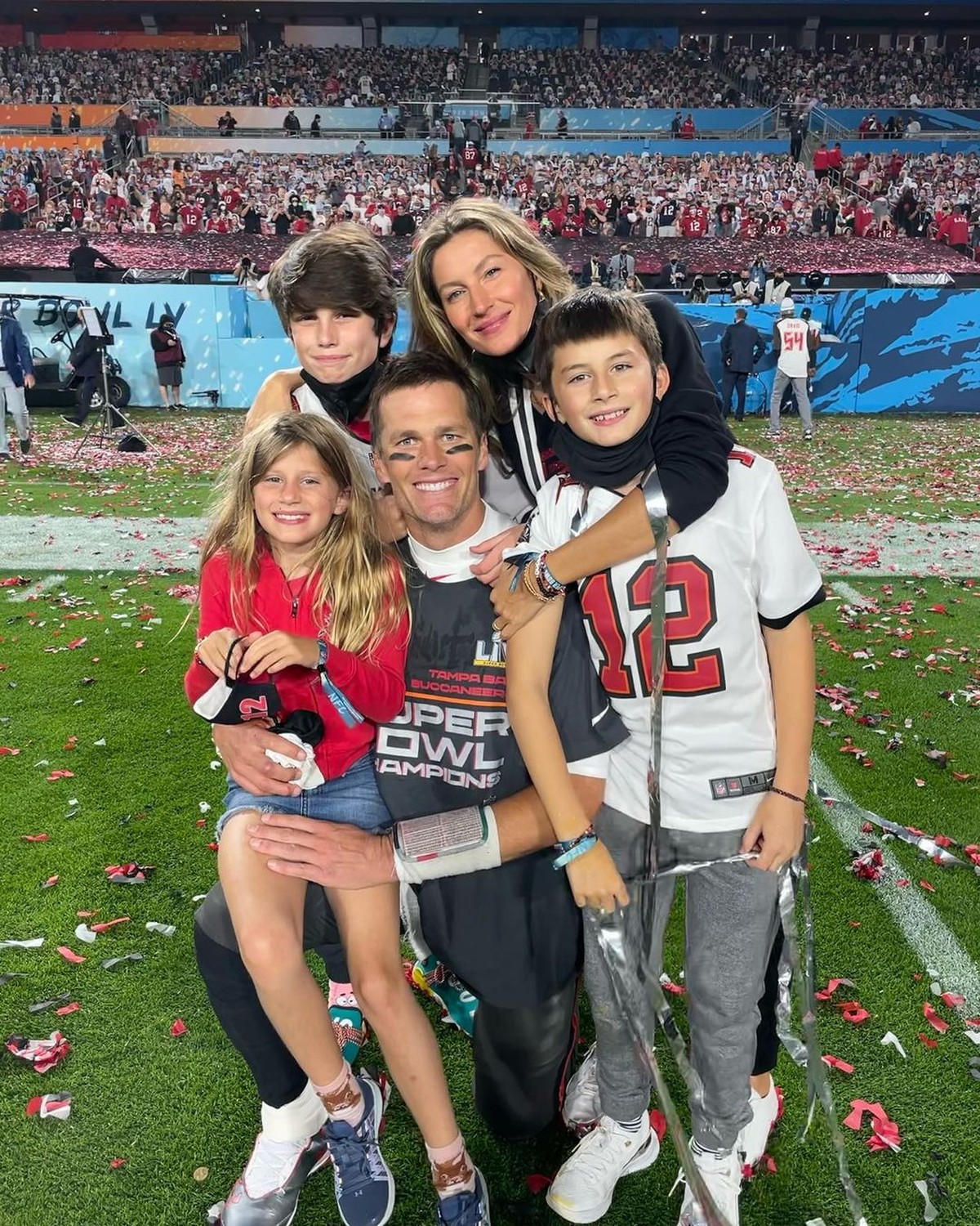 Tom Brady reflete sobre paternidade e fãs interpretam como crítica a Gisele Bündchen