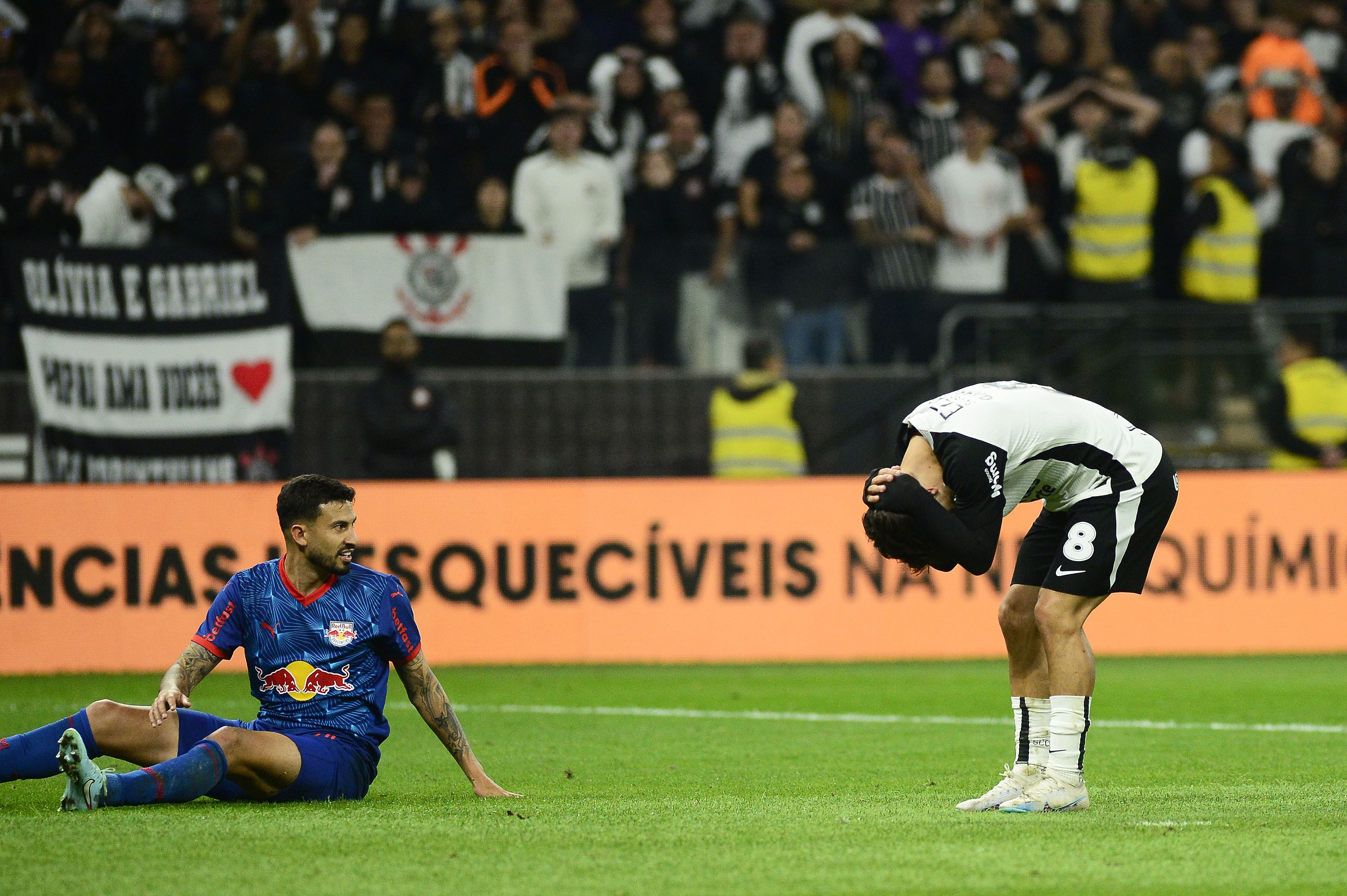 Corinthians enfrenta dificuldades no Brasileirão sem novos reforços no elenco