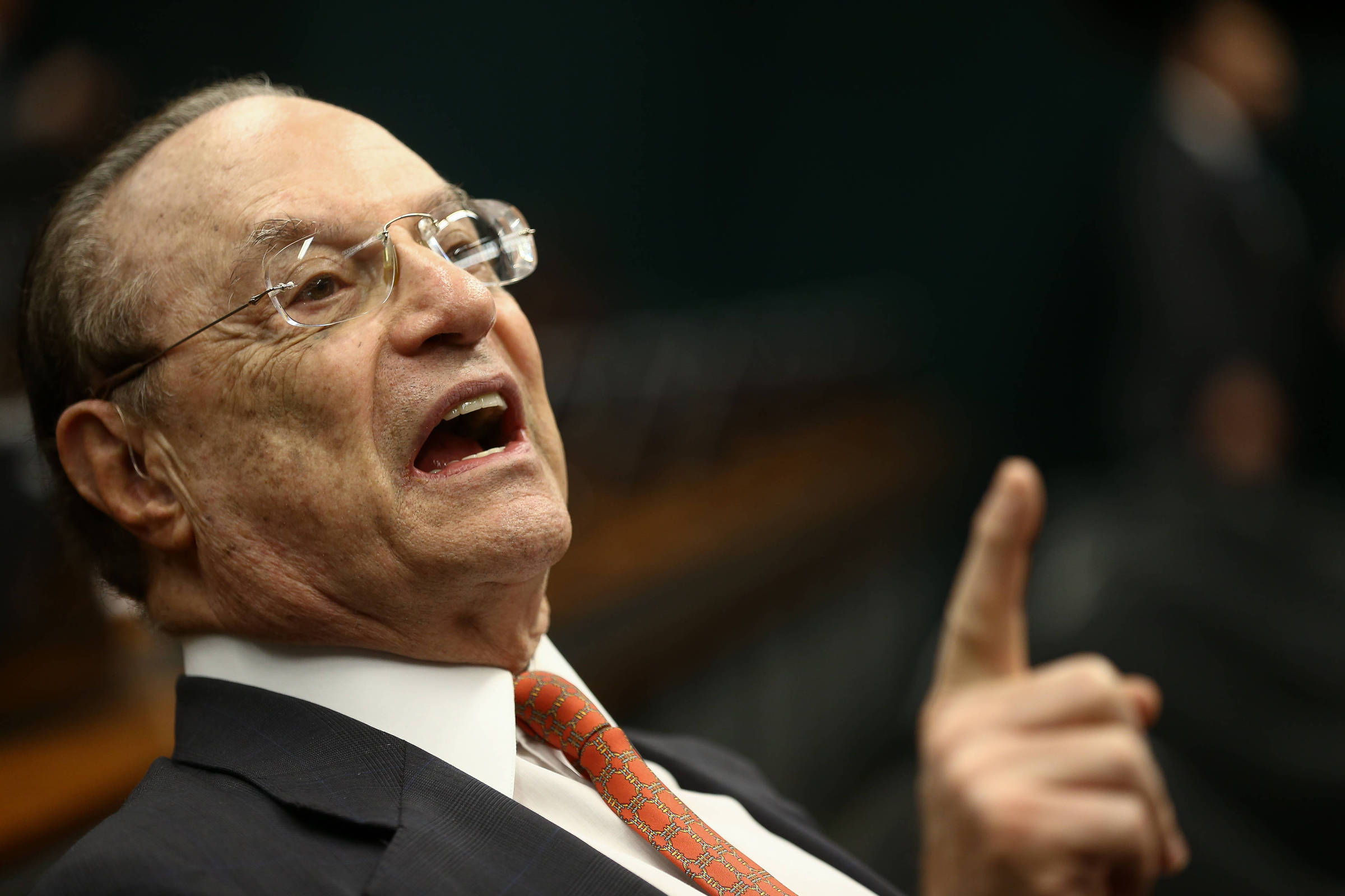 Justiça paulista determina penhora das ações de Paulo Maluf na Eucatex