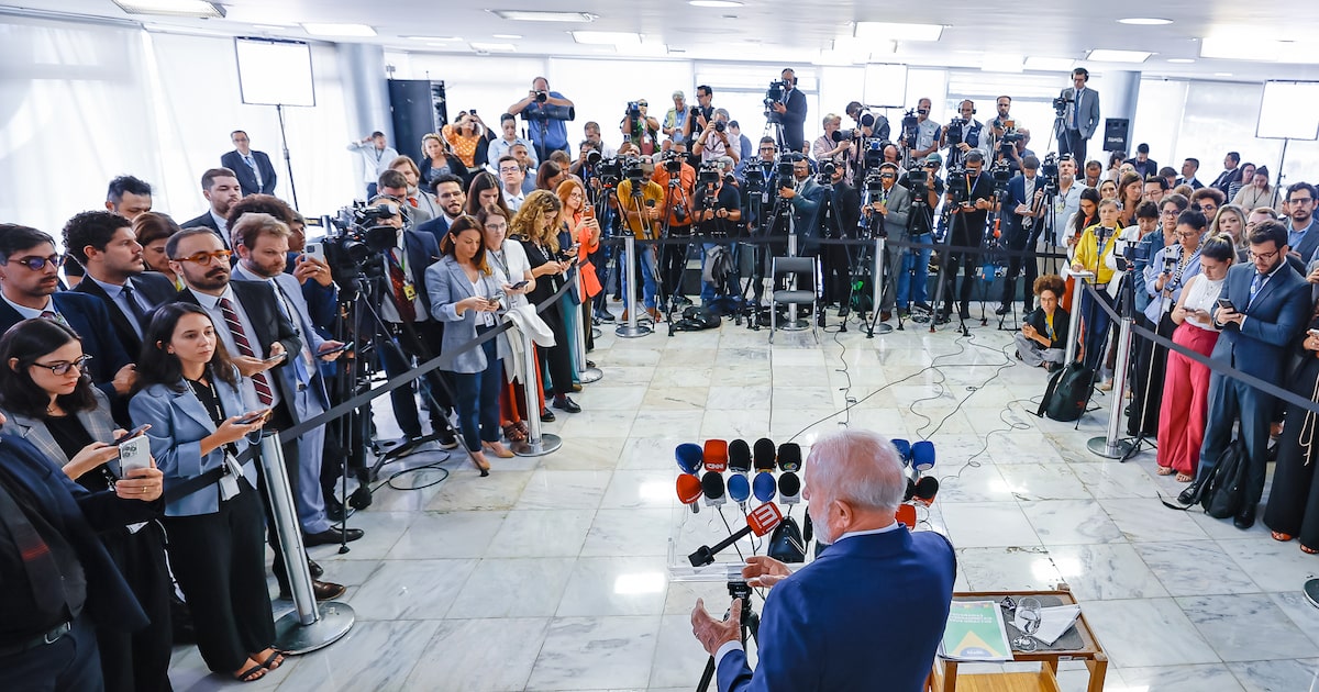 Jornalistas em coletiva de imprensa no Palácio do Planalto com o presidente Luiz Inácio Lula da Silva em 30 de janeiro de 2025 (Foto: Ricardo Stuckert / PR)