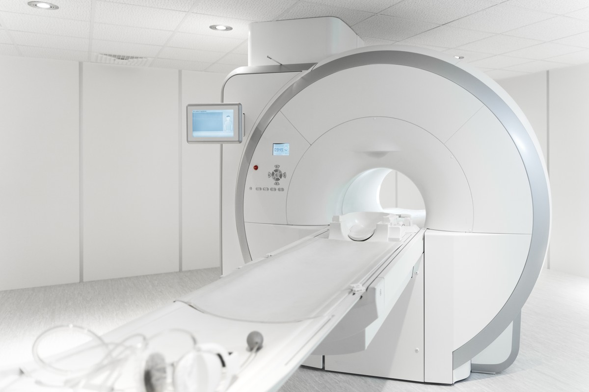 Máquina de ressonância magnética causa acidente inusitado com homem nos EUA