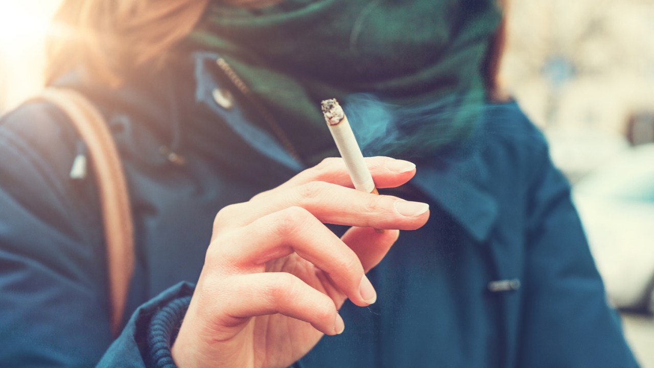 Pirateiros movimentam R$ 468 bilhões com comércio ilegal de cigarros em 2024