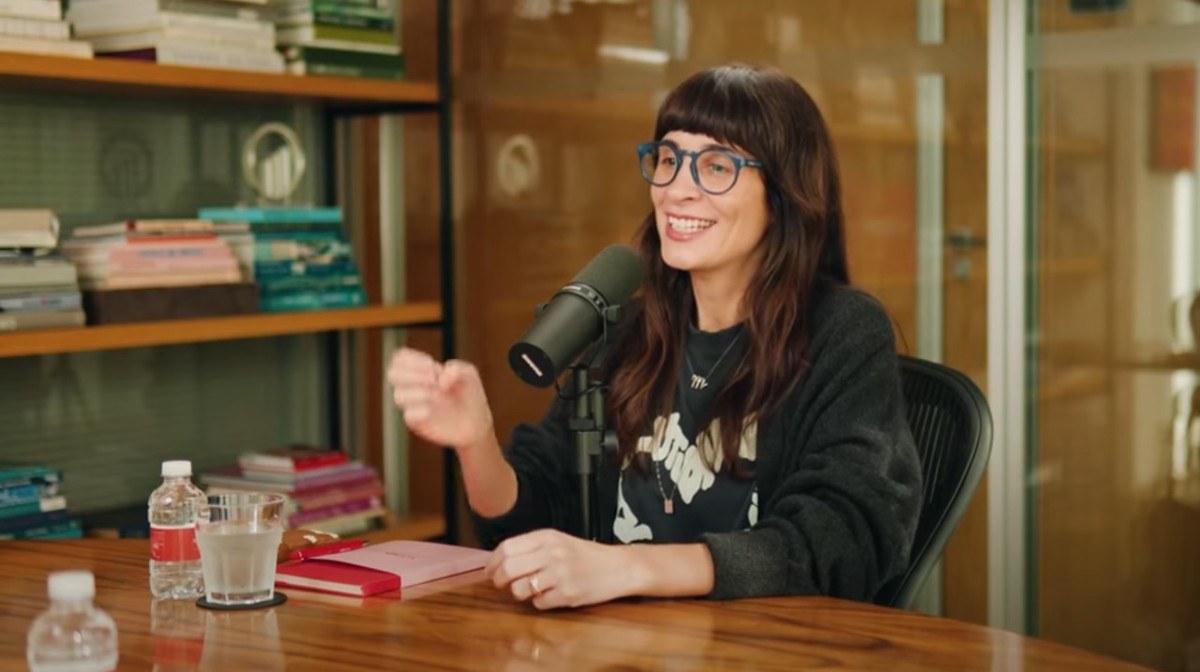 Camila Fremder relata confusão em podcast e gera memes nas redes sociais