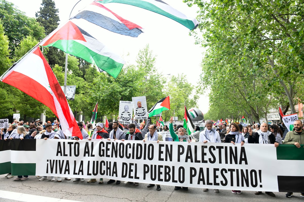 Cidadãos se mobilizam em defesa da Europa, enquanto partidos se distanciam do ato