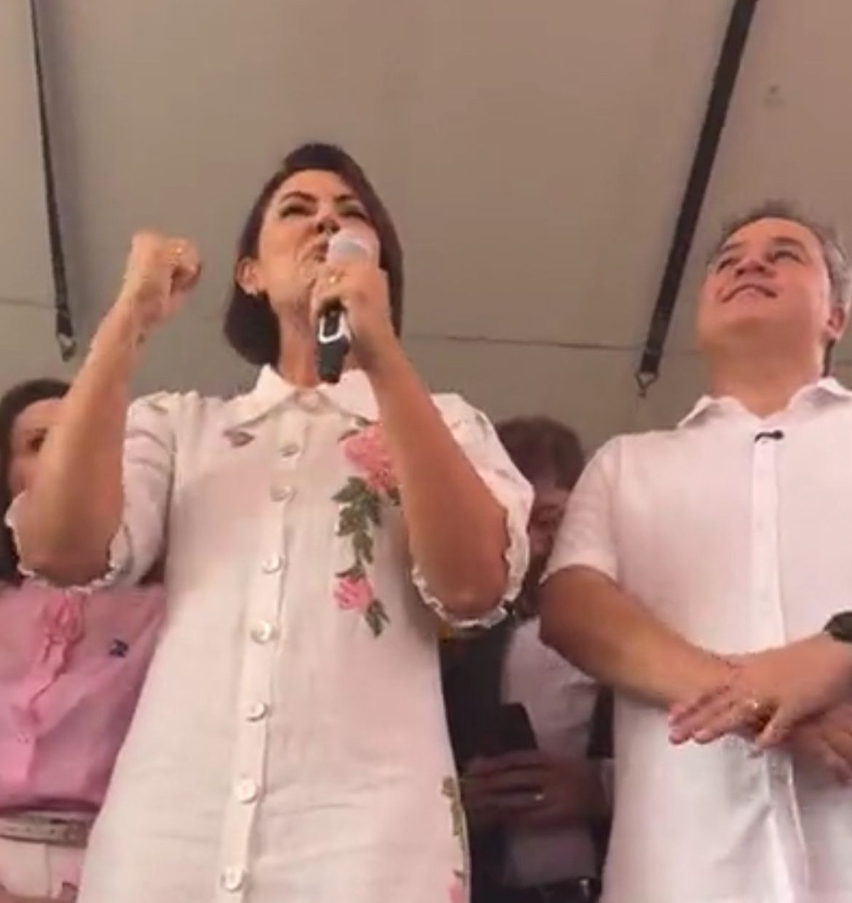 Michelle Bolsonaro apoia União Brasil e cargos são entregues no governo Lula
