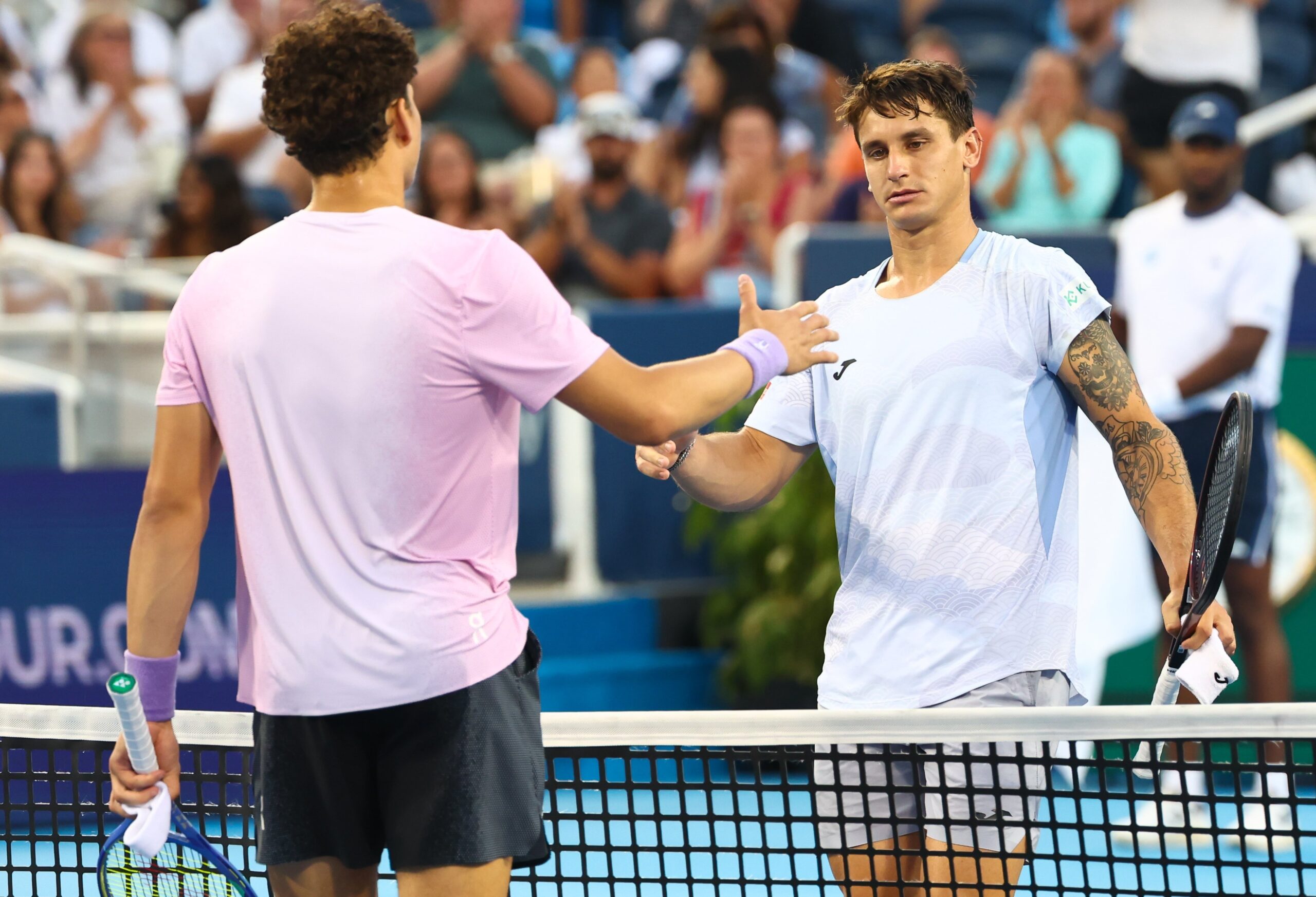 Shelton avança, Khachanov vence e Medvedev é eliminado no torneio