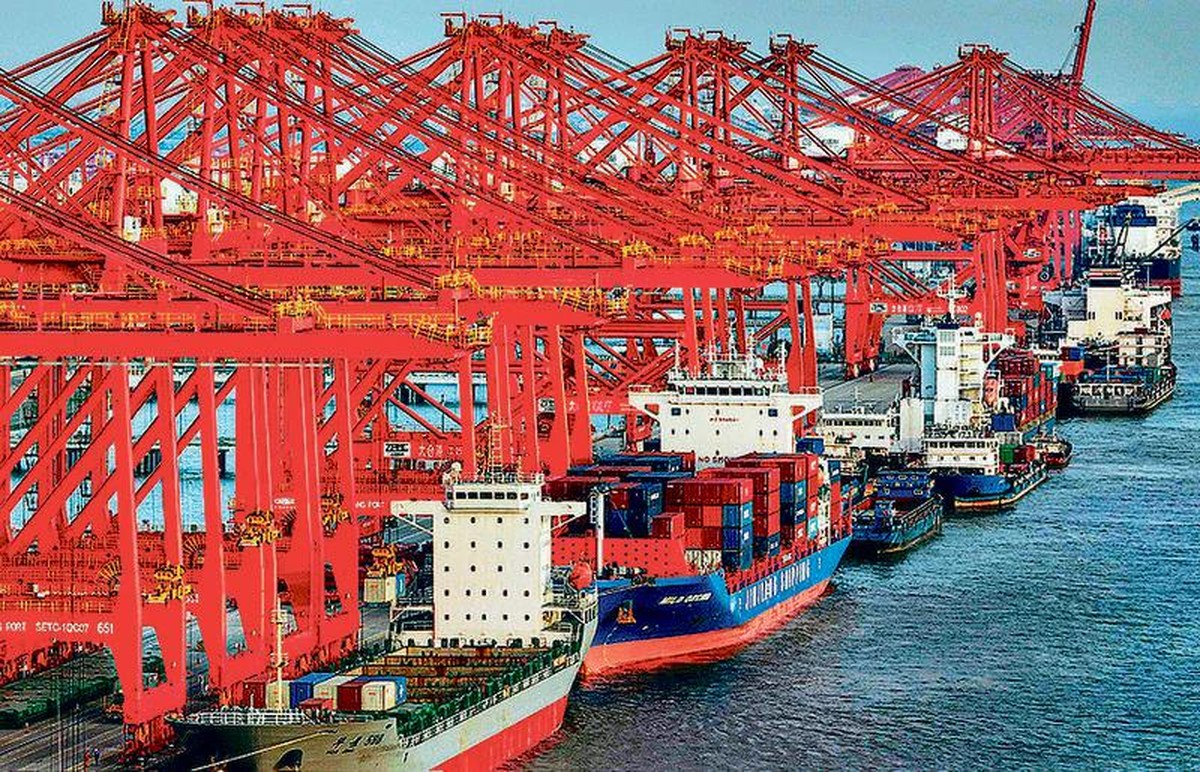 Exportações chinesas para os EUA registram queda de 6,1% em julho devido a disputa comercial