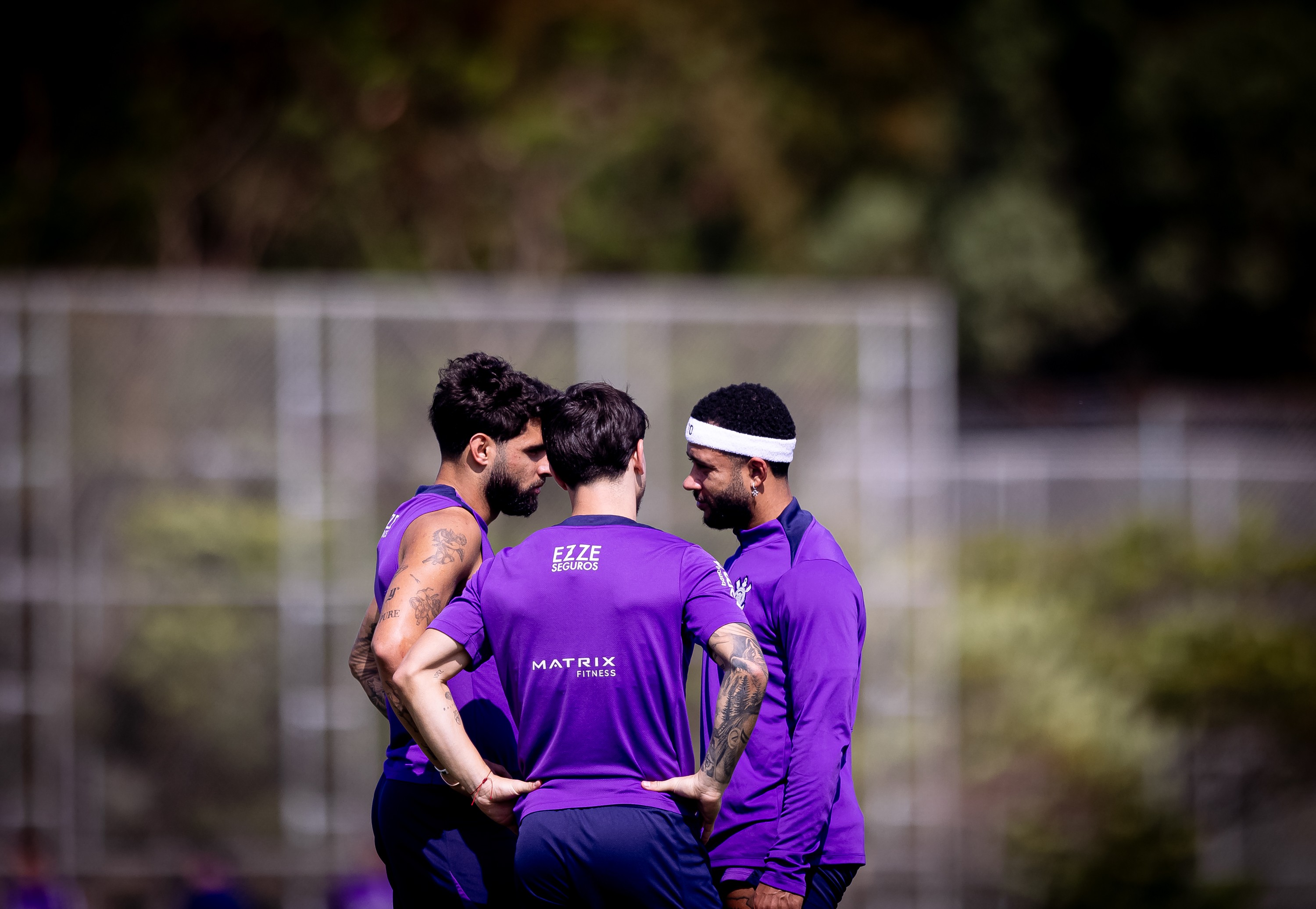 Trio 'GYM' mantém invencibilidade na Arena após Dérbi emocionante