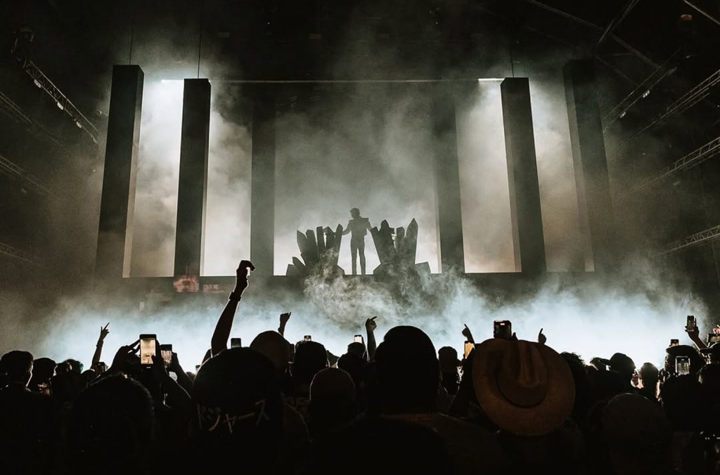 Gesaffelstein brilha ao lado de Lady Gaga no Coachella 2025 com show impactante