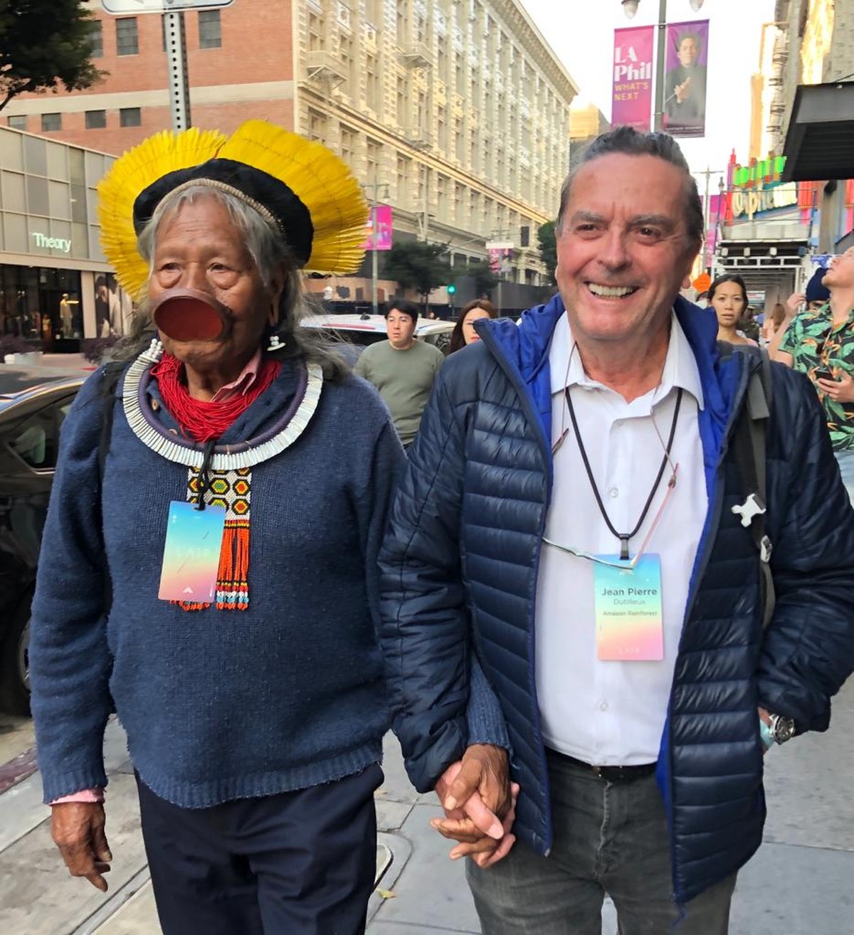 GloboNews exibe documentário sobre amizade entre Raoni e cineasta belga