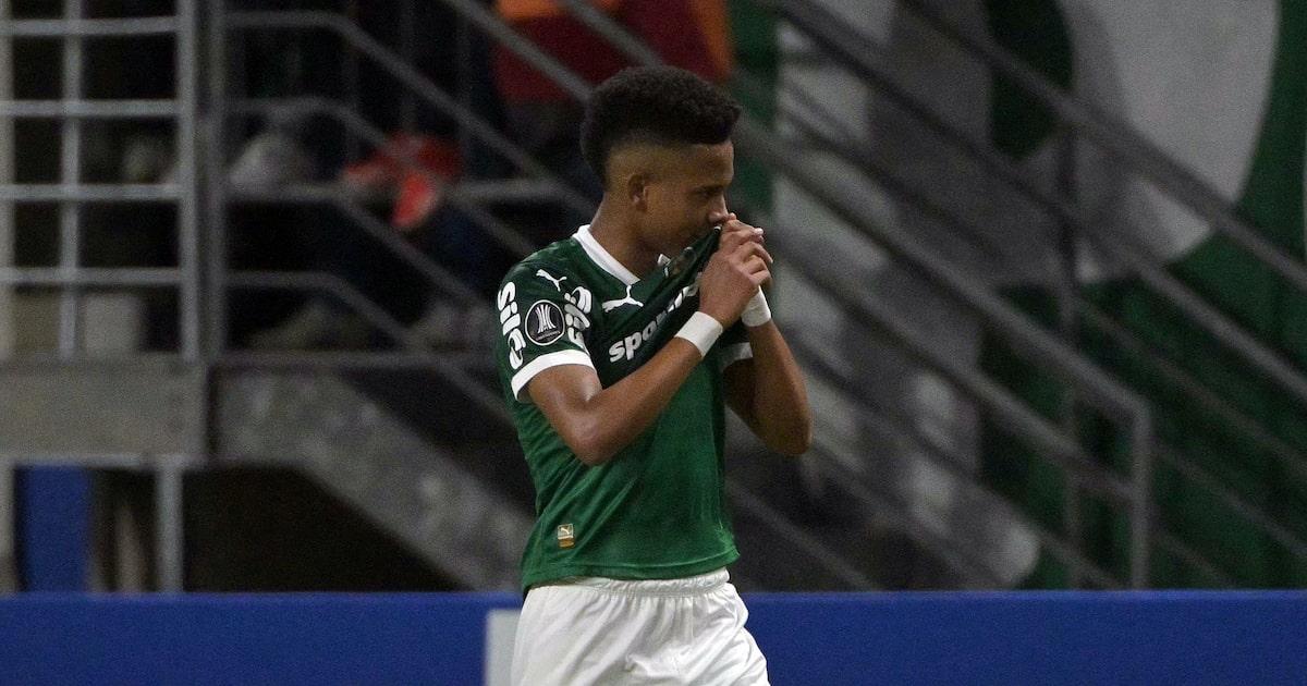Estêvão se despede do Allianz após lembrança de momento marcante no estádio