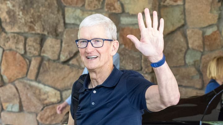 Apple se mostra disposta a aquisições para fortalecer sua estratégia em inteligência artificial
