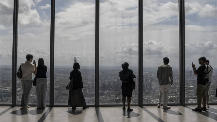 Mercado financeiro britânico mostra que alta do Footsie não garante força econômica
