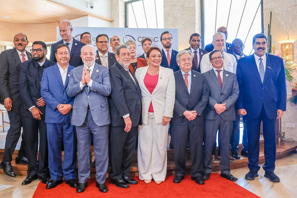 Foto oficial da 8ª Cúpula da CELAC (Comunidade de Estados Latino-Americanos e Caribenhos). (Foto: Ricardo Stuckert / PR)