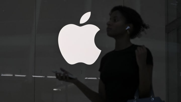 Apple deve adotar estratégia ousada em inteligência artificial, afirma Melius