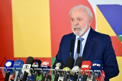 Governo Lula avalia estratégias para mitigar efeitos do aumento de tarifas