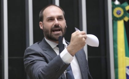 Moraes prorroga investigação da PF sobre Eduardo Bolsonaro por mais 60 dias