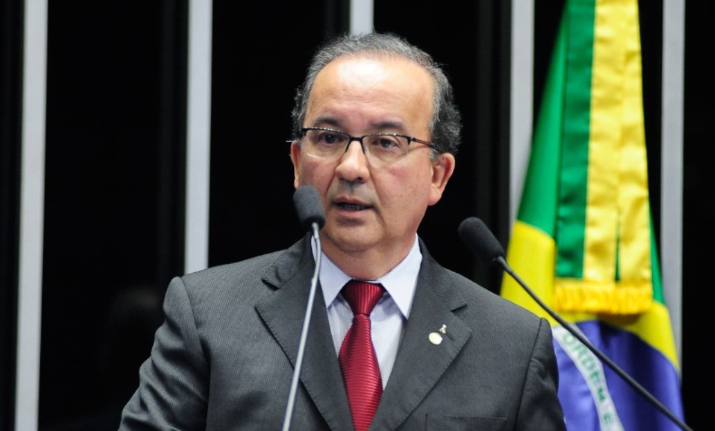 Governador de SC faz piada sobre separar o Sul do Brasil em declaração divertida