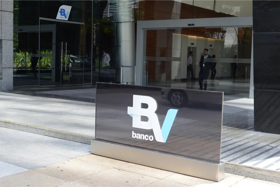 Banco BV oferece empréstimo com garantia de veículo para driblar a Selic