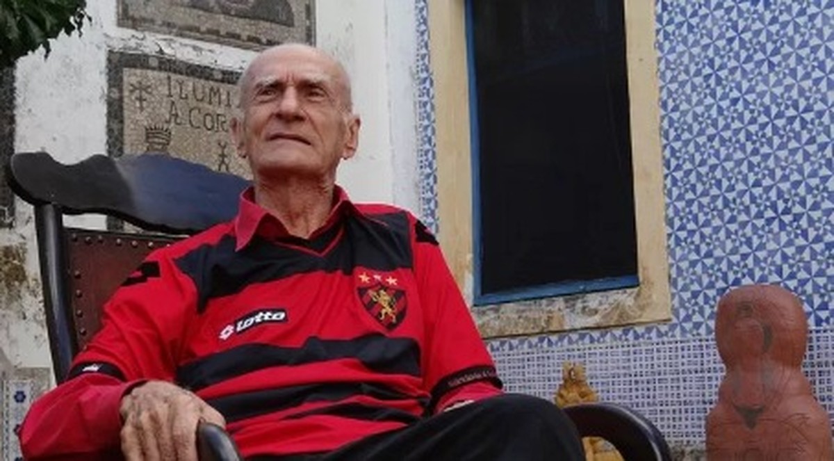 A Bienal do Livro presta homenagem a Ariano Suassuna em grande estilo