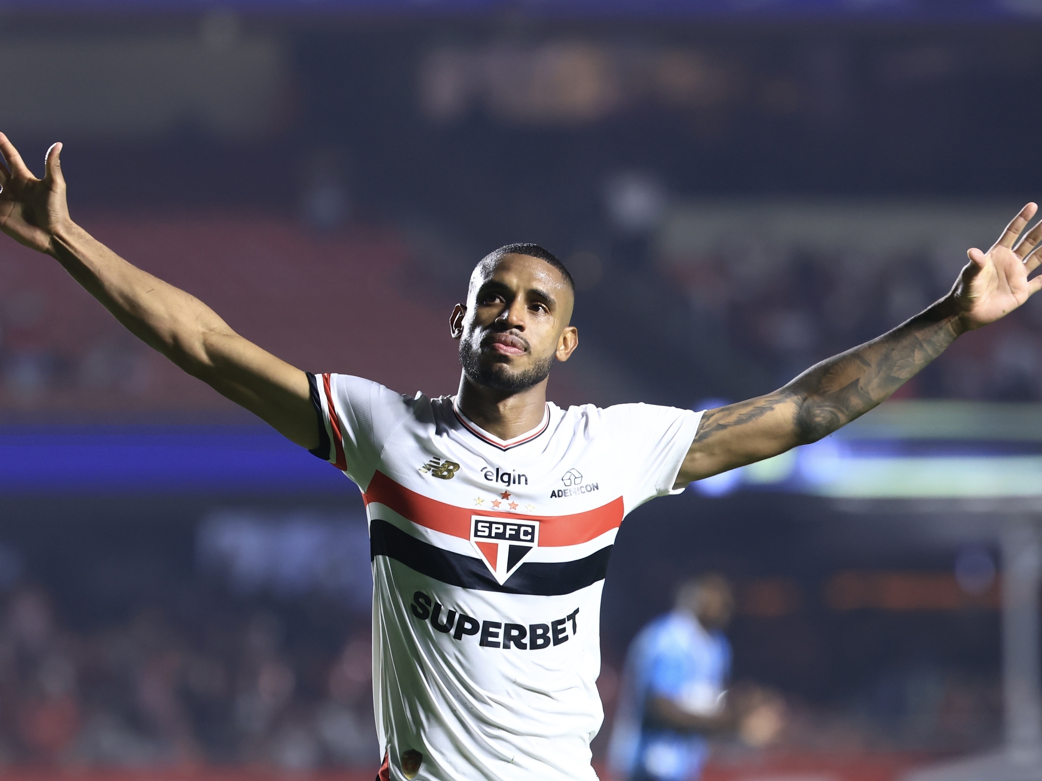 São Paulo vira o jogo e derrota o Grêmio no Brasileirão com grande desempenho