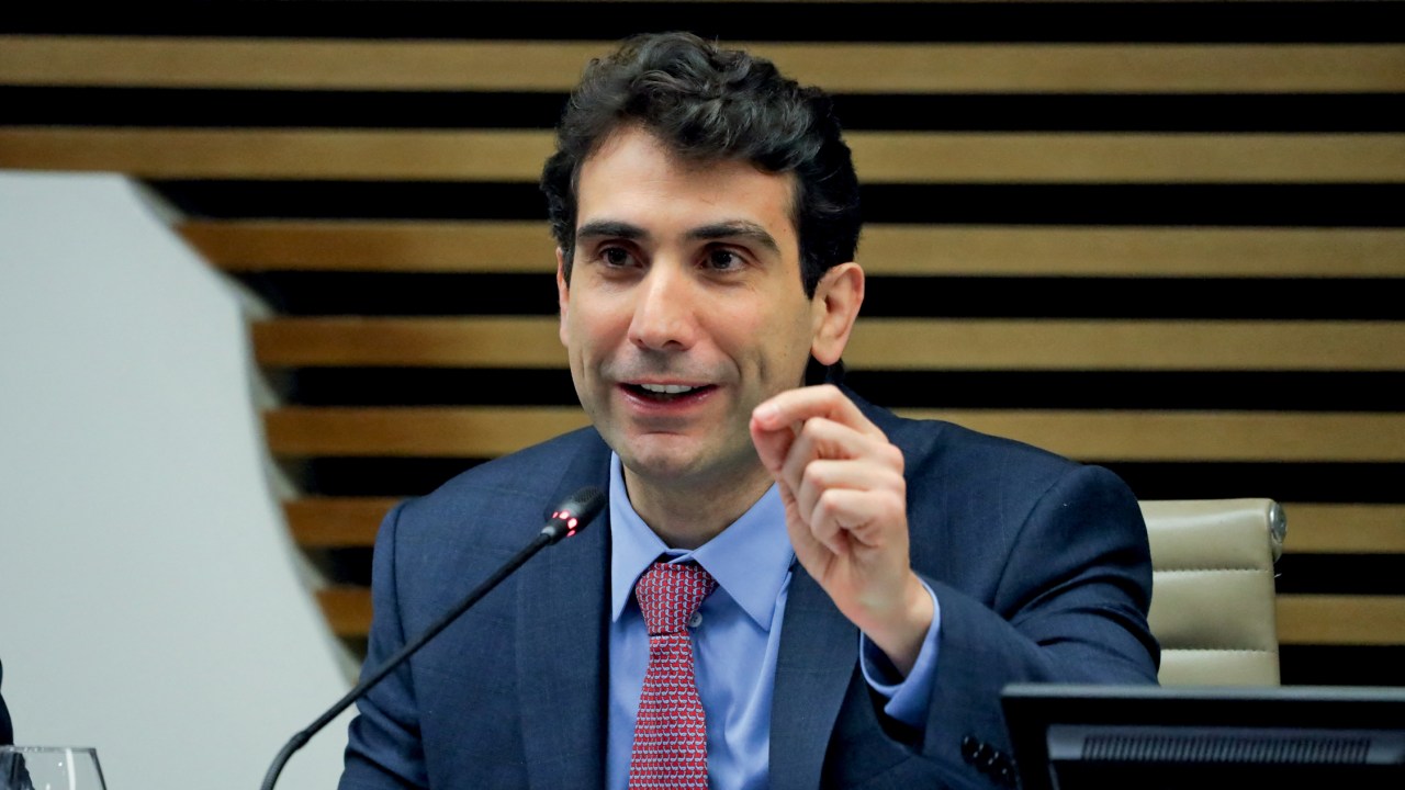 CRÍTICAS - Gabriel Galípolo: o presidente do Banco Central já se tornou alvo de insatisfação de uma ala do PT (Foto: Marina Uezima/Brazil Photo Press/AFP)