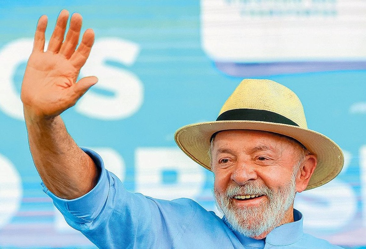 Lula anuncia pacote eleitoral com benefícios para classe média e periferia