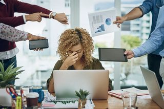 Sentimento de esgotamento no meio do ano pode ter causas surpreendentes