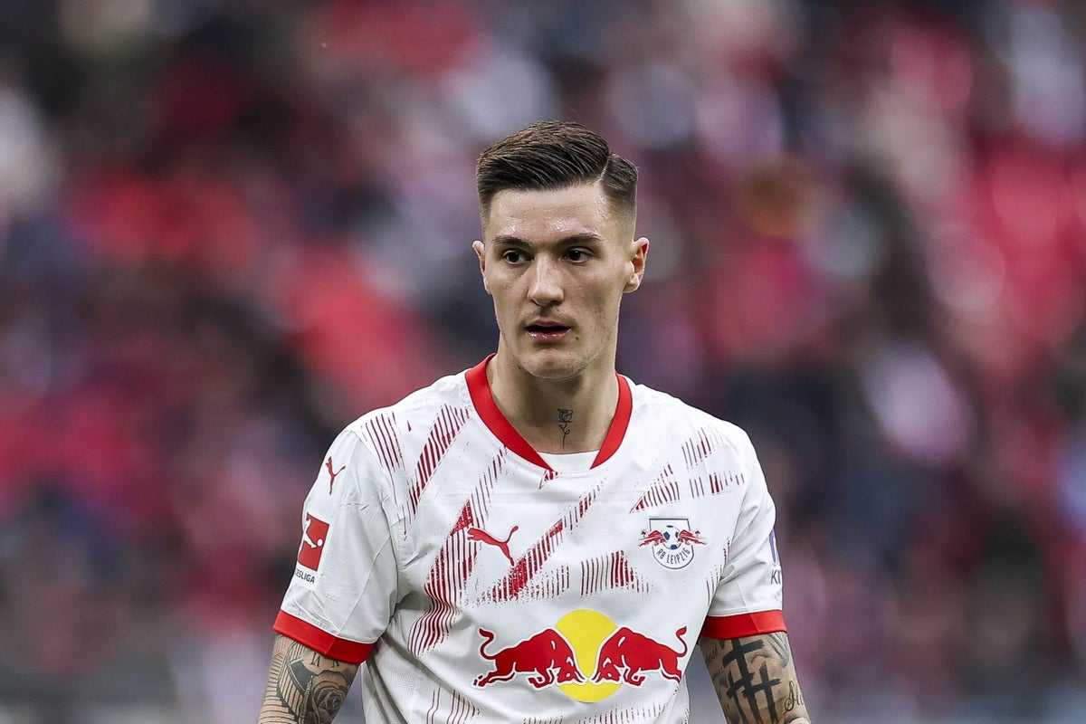 Newcastle apresenta proposta de €80 milhões por atacante do RB Leipzig