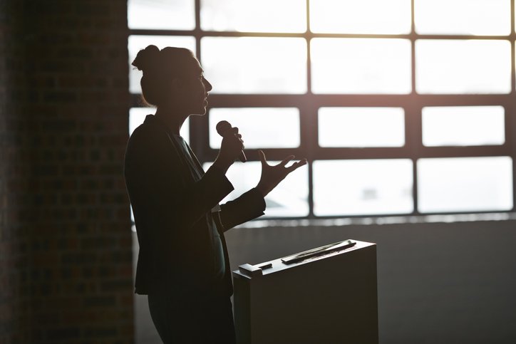 Novo Código Eleitoral promete ampliar a participação feminina na política brasileira