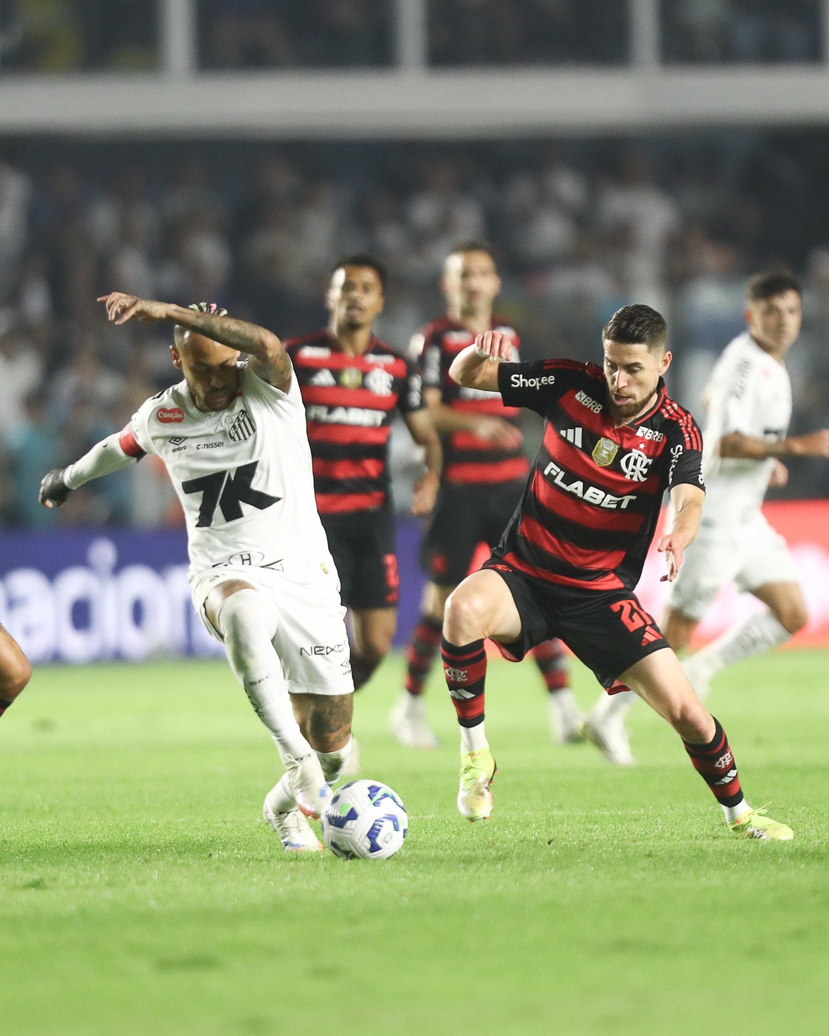 Neymar brilha e garante vitória do Santos contra o Flamengo em grande partida