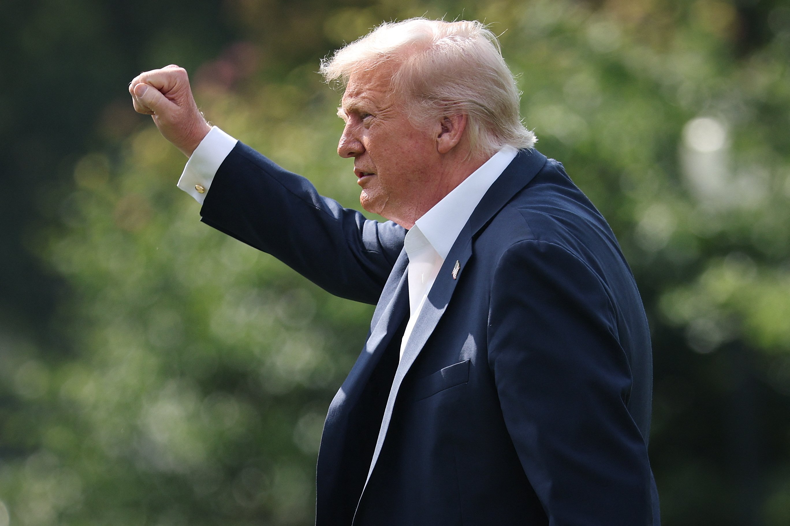 Trump demonstra disposição para diálogo com a UE antes da aplicação de tarifas