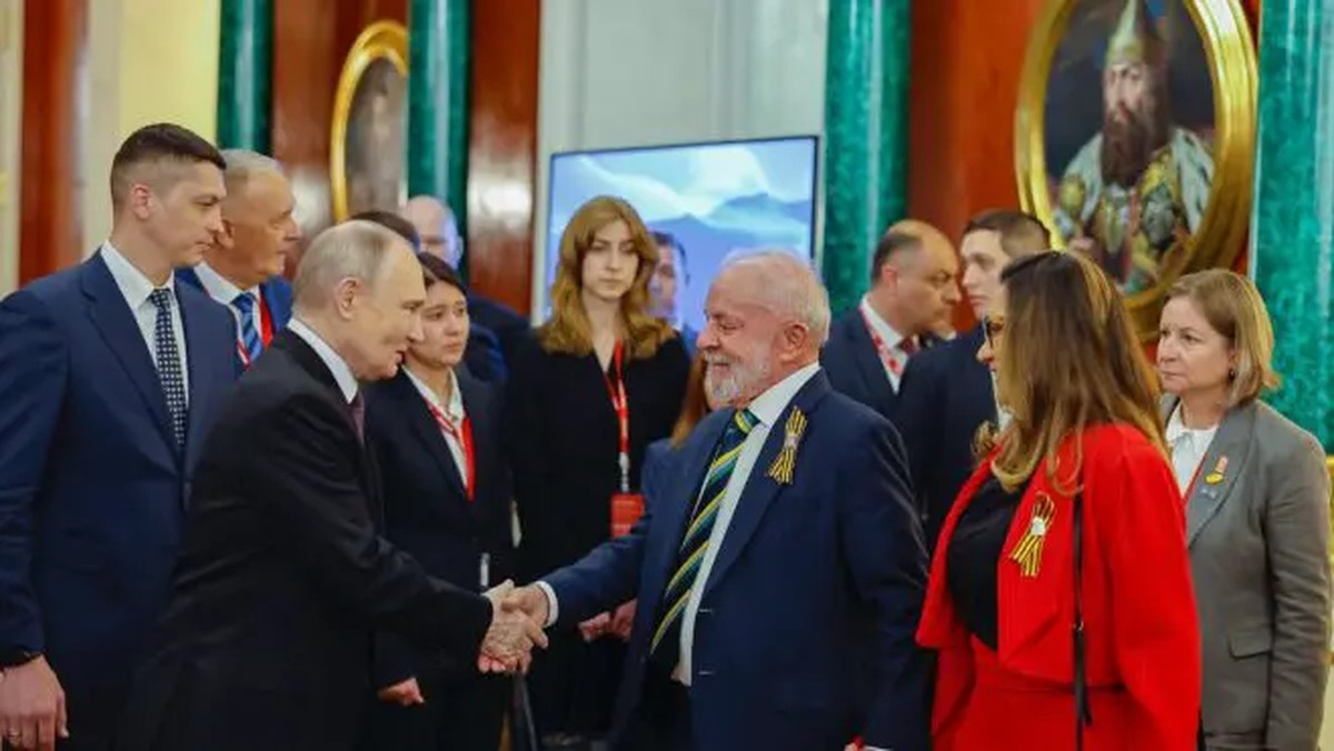 Vladimir Putin, Lula e Janja (Foto: Ricardo Stuckert/PR)  
A primeira-dama, Janja, desembarcou na Rússia e visitou o Kremlin (Foto: Reprodução/Redes sociais)
