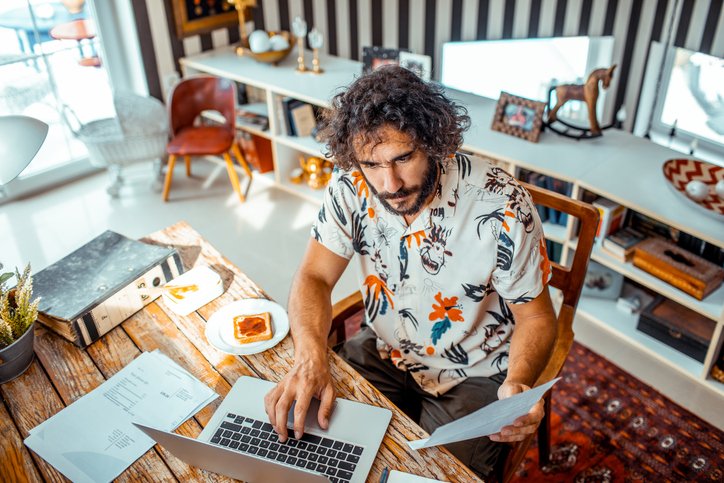 Erro comum no trabalho pode arruinar sua reputação, alerta psicólogo