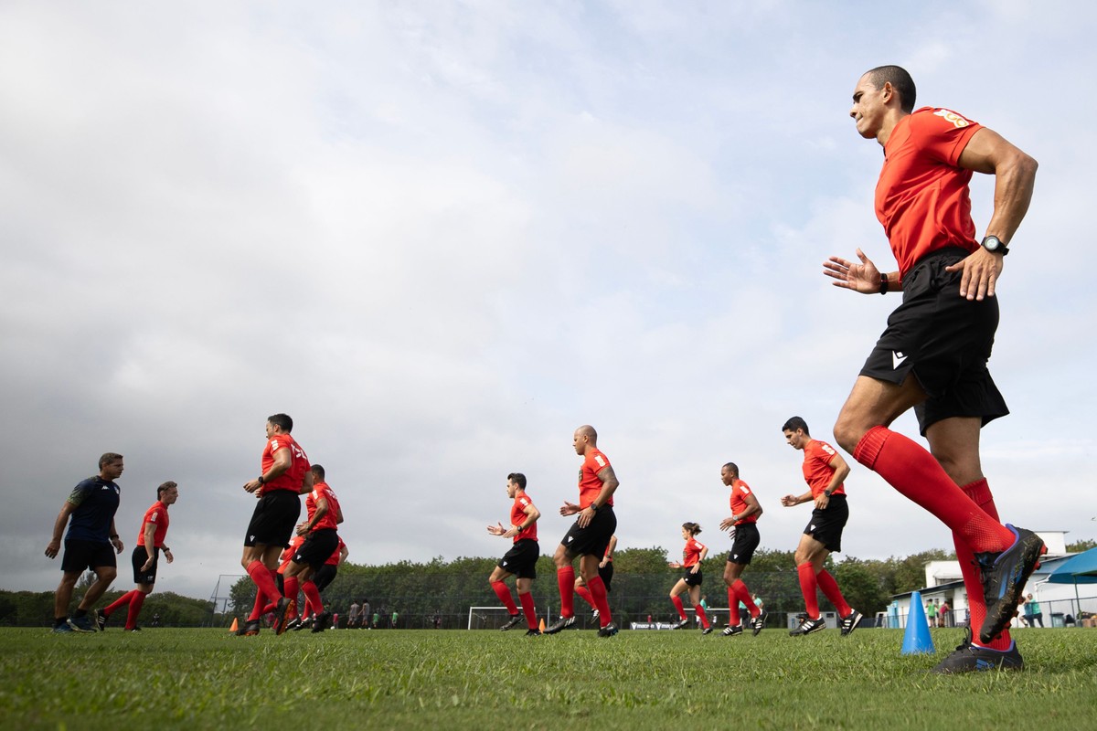 Árbitros da Série A do Campeonato Brasileiro iniciarão treinamento no Rio na próxima semana (Foto: Thais Magalhães/CBF)